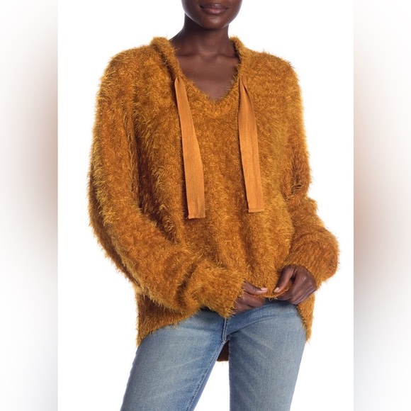 Free People Light As a Feather Fuzzy Eyelash Hoodie Cozy Copper Oversized M - Picture 1 of 7